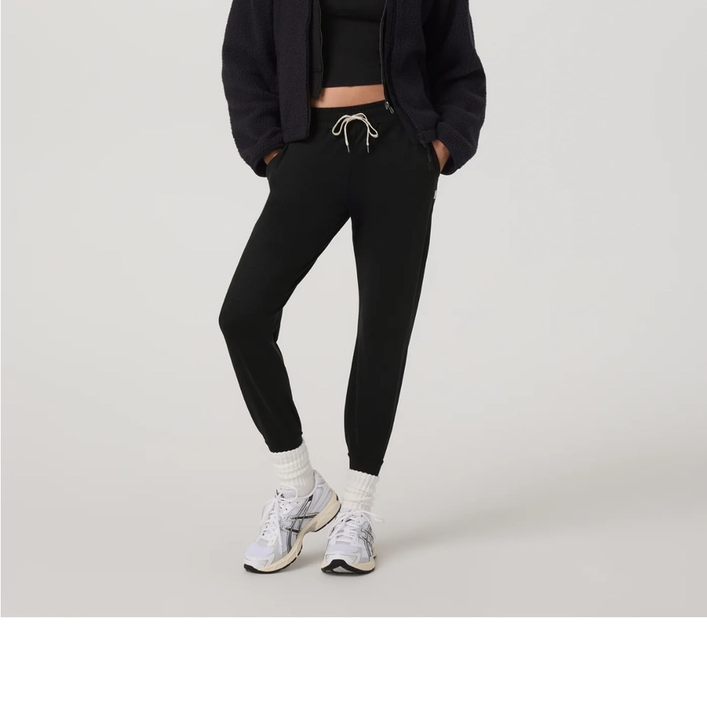 Vuori Performance Jogger - Long